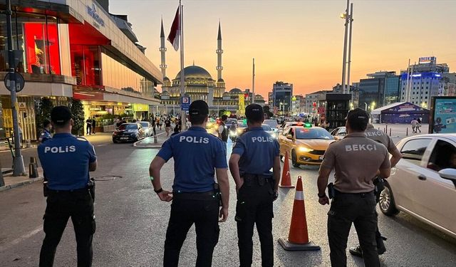 'Huzur İstanbul' uygulamasında 1018 şüpheli yakalandı