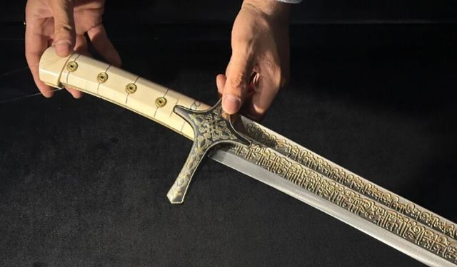 Denizlili Usta Ömer Altıntaş, Tarihi Eser Kılıcı Yeniden Üretti