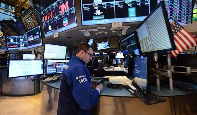 Küresel piyasalar ABD'de açıklanacak büyüme ve tüketim harcamaları verilerine odaklandı