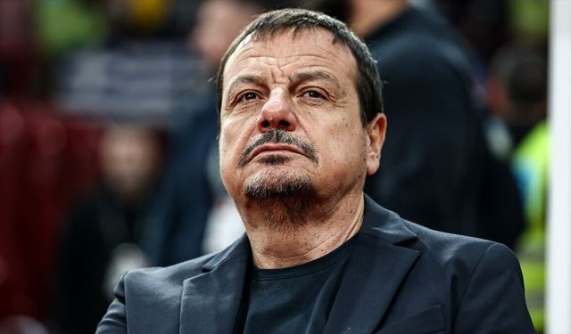 Panathinaikos Başantrenörü Ergin Ataman'dan Olympiakos taraftarına tepki