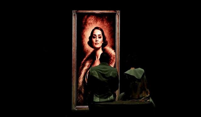 Türk edebiyatının unutulmaz eseri 'Kürk Mantolu Madonna' sahneye taşınıyor