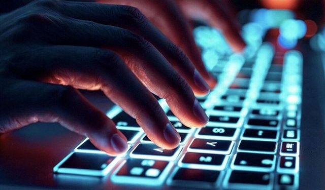 Yapay zeka dönüşümü ABD'de teknoloji şirketlerinde işten çıkarmaları hızlandırıyor