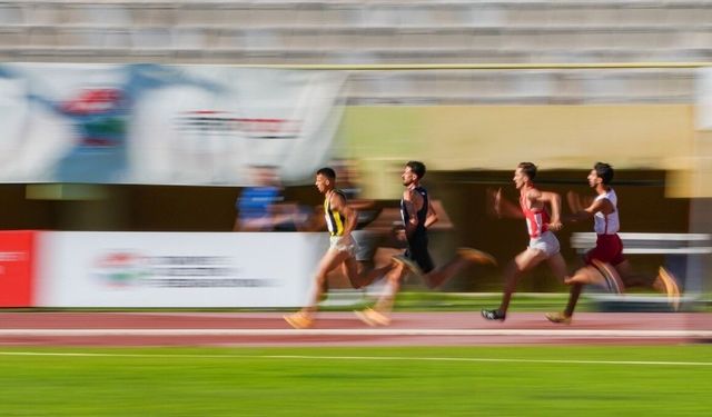 Atletizmde hedef seyirciyi tribünlere çekmek