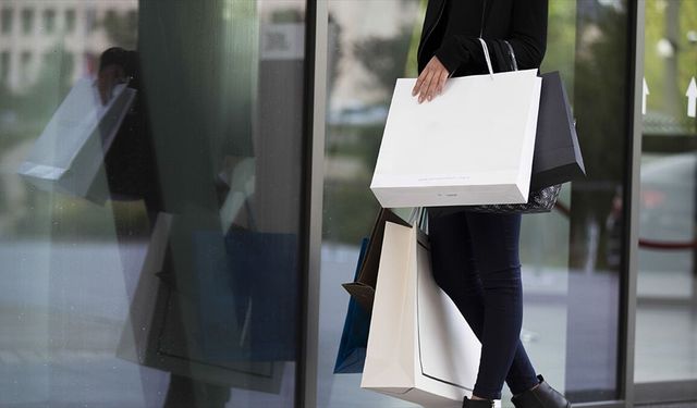 AVM'lerde ilk yarının öne çıkan kategorileri kozmetik ve teknoloji oldu
