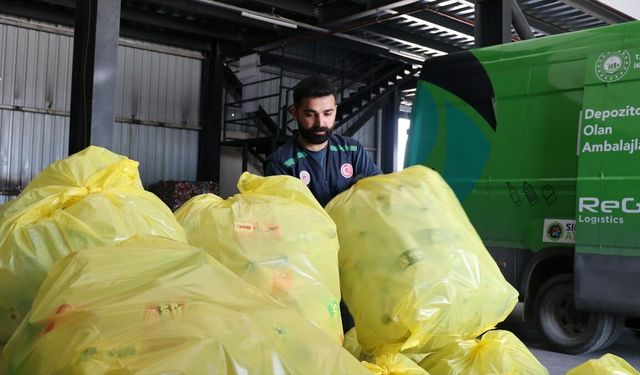 Pilot il Sakarya'da 9 milyona yakın içecek ambalajı geri dönüşüme kazandırıldı