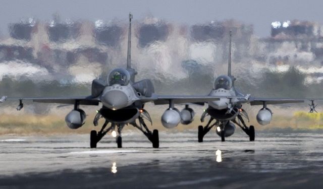 Türk F-16'ları Baltık semalarında 7/24 alarm görevinde olacak