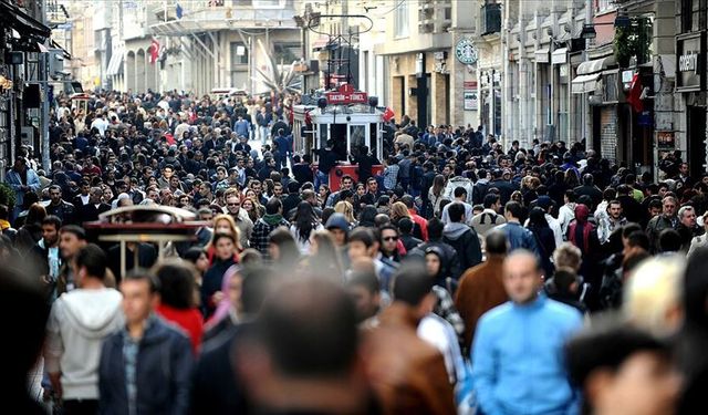 Türkiye, 86 milyon 92 bin 168 kişiyle nüfus büyüklüğüne göre 194 ülke arasında 18'inci sırada yer aldı