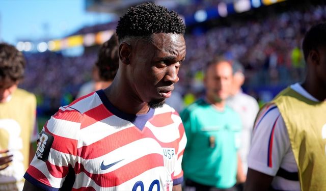 UEFA'dan ABD'li oyuncu Folarin Balogun'un cezasını erteleyen FIFA'ya tepki