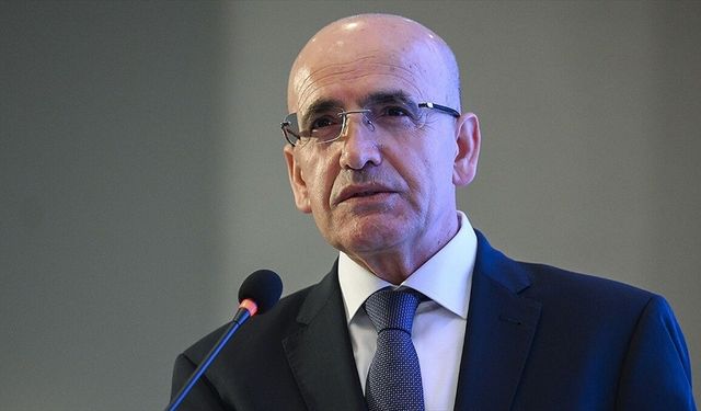 Bakan Şimşek: Jeopolitik gelişmelerin olumsuz etkilerine rağmen mali disiplini koruyoruz