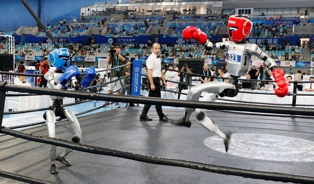 Çin'de Dünya İnsansı Robot Oyunları'nın final müsabakaları yapıldı