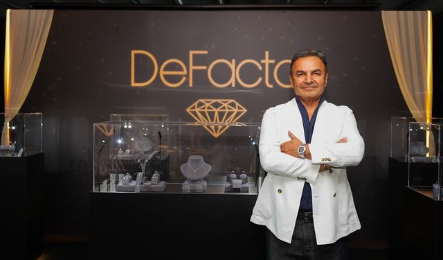 DeFacto ürün portföyüne pırlanta kategorisini ekledi