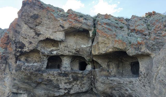 Definecilerin tahribatıyla ortaya çıkan yerleşim yeri izlerinin turizme kazandırılması talebi