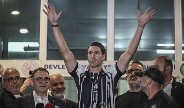 Dusan Vlahovic, Beşiktaş tarihinin üçüncü Sırp futbolcusu oldu