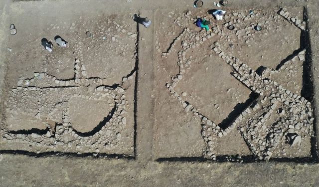 Göbeklitepe'de yeni kazılarda dörtgen planlı yapılar ortaya çıkarıldı
