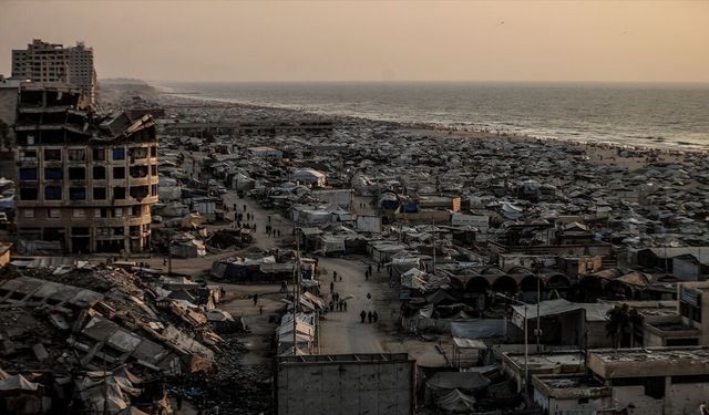 İsrail'in Gazze'ye saldırılarında can kaybı 73 bin 391'e yükseldi