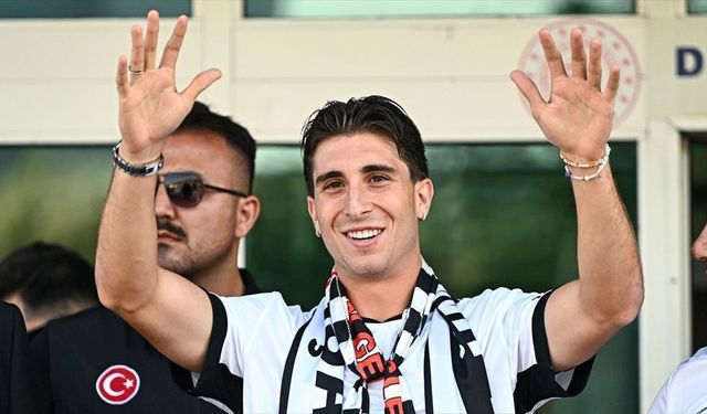 İtalyan orta saha oyuncusu Fabio Miretti Beşiktaş için İstanbul'a geldi