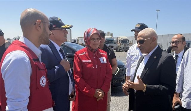 Kızılay Genel Başkanı Yılmaz, Gazze'ye gönderilecek yardımların ulaştığı Mısır'ın El-Ariş Limanını ziyaret etti