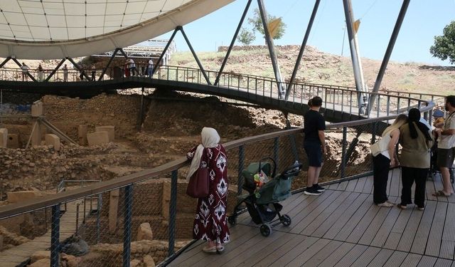 Şanlıurfa'daki arkeolojik alanlar turistlerin ilgisini çekiyor