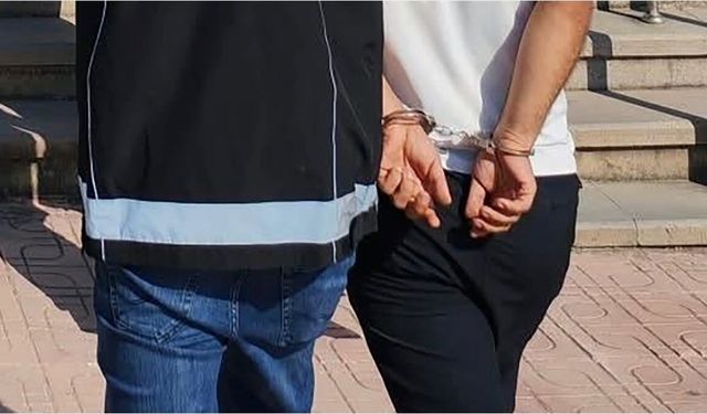 FETÖ'nün suikast timinde yer alan Karatepe'ye maddi destek sağlayan 10 şüpheli yakalandı
