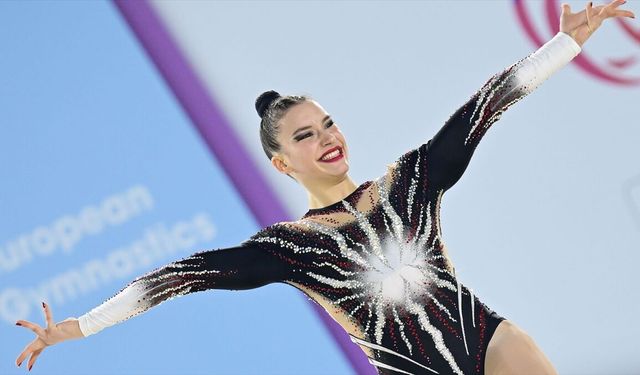 Milli aerobik cimnastikçiler, Dünya Şampiyonası'nda mücadele edecek