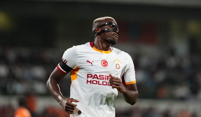 Victor Osimhen, sakatlığı sebebiyle Nijerya Milli Takımı'nın kadrosundan çıkarıldı