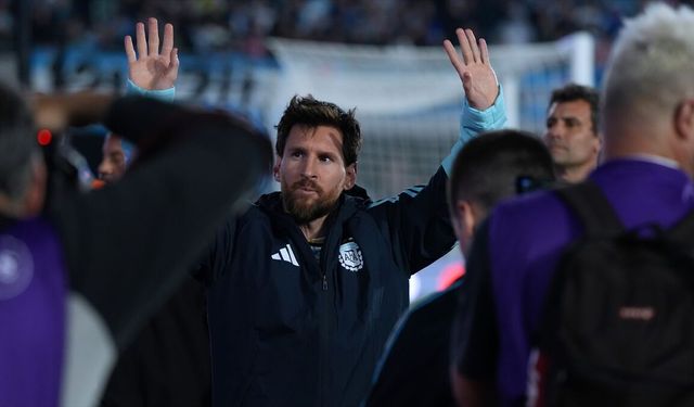 Arjantinli yıldız futbolcu Messi, milli takım kariyerini noktaladı