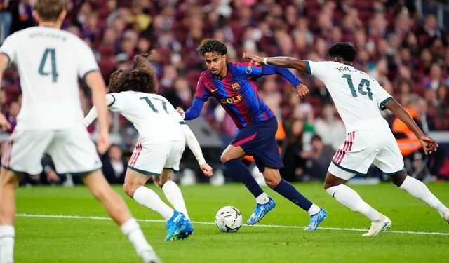 Barcelona ve Manchester City ilk mağlubiyetlerini yaşadığı haftada zirveye tutundu