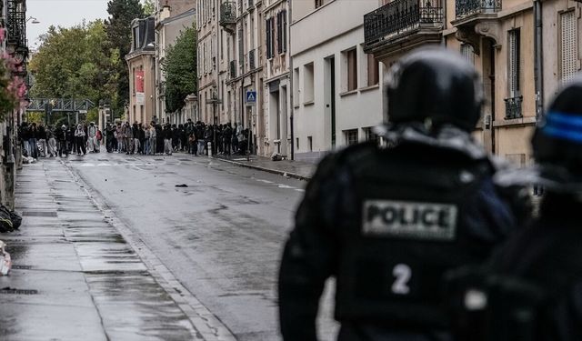 Fransa'da öğrenci eylemleri yaklaşık 1 aydır devam ediyor