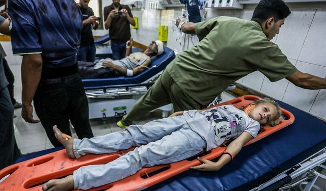 Gazze'deki Sağlık Bakanlığı: İşgalci İsrail iki haftadır hastaların tıbbi tahliyesini engelliyor