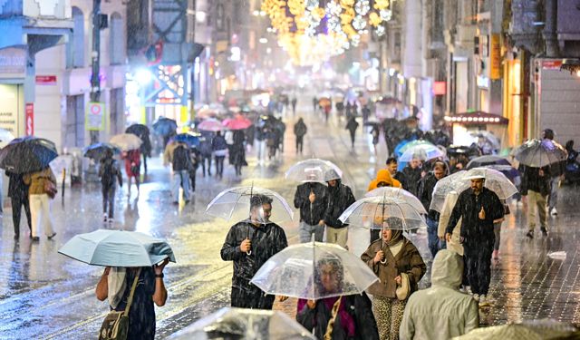 İstanbul'un da aralarında bulunduğu 5 ilde yarın için turuncu kodlu meteorolojik uyarı