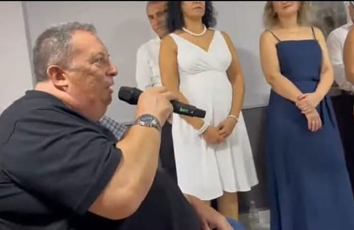 KUŞADASI’NDA BİR “SEZEN AKSU” AKŞAMI: MEŞK-İ ADA’DAN MÜZİK ZİYAFETİ
