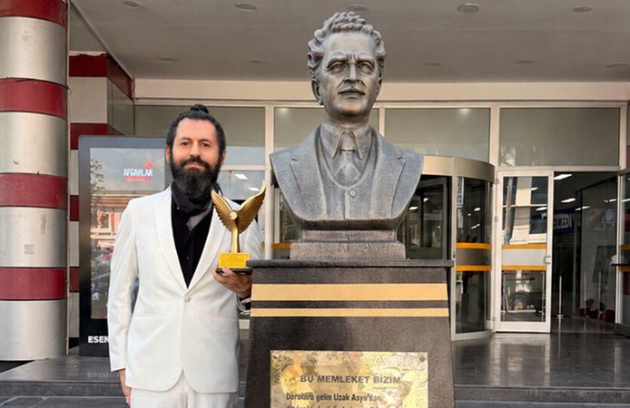 Akif Manaf Sağlık ve Barış Ödülü Nâzım Hikmet Ran’a İthaf Edildi