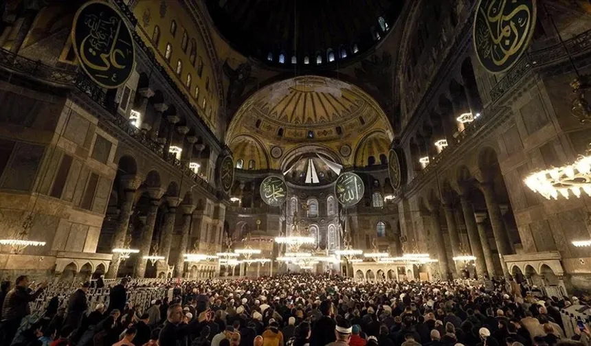 Ayasofya Camisi'nde İstanbul'un fethi programı düzenlendi