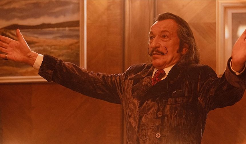 "Ünlü ressam Savador Dali'nin hikayesini beyaz perdeye taşıyan "Dali Diyarı" seyirciyle buluşuyor