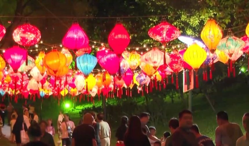Çin’in 74’üncü kuruluş yıldönümü ülkede bayram havası yarattı