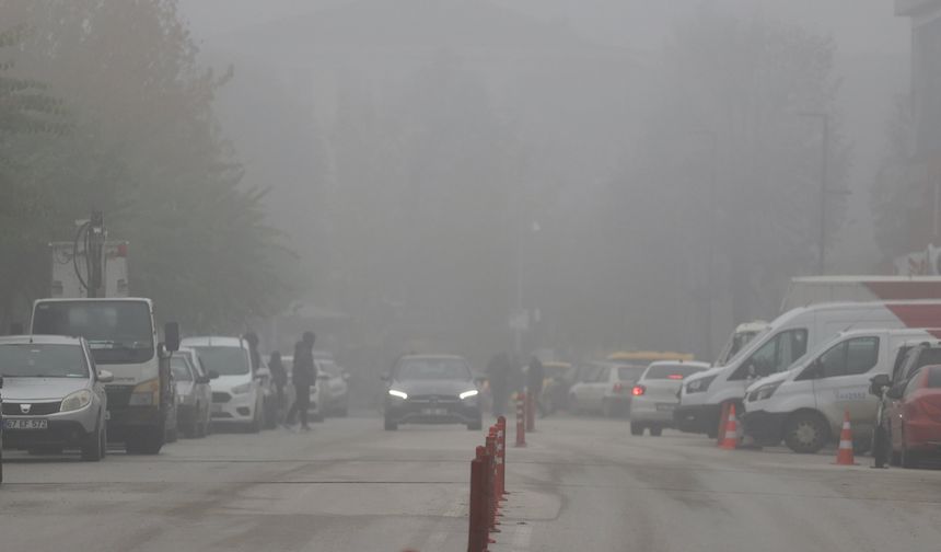 Anadolu Otoyolu'nun Düzce geçişinde sis etkili oldu