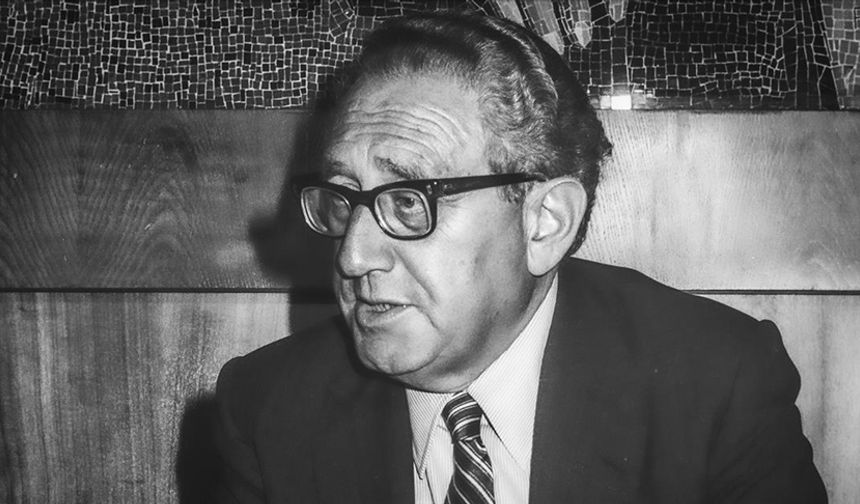 Nazi Almanyası'ndan kaçtı, savaş suçlarının altına imzasını attı: Henry Kissinger