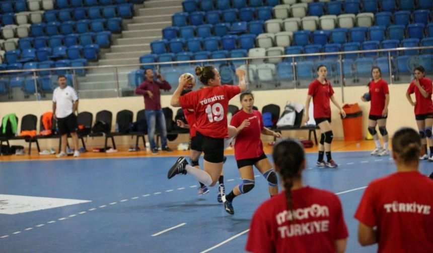 A Milli Kadın Hentbol Takımı'nın Avrupa Şampiyonası maç programı belli oldu