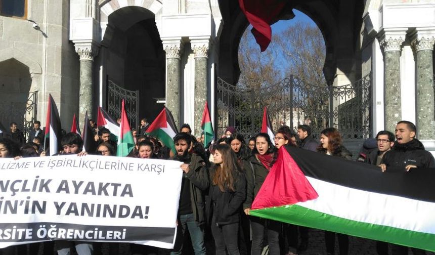 İstanbul'daki üniversite öğrencilerinden Filistin'e destek eylemi