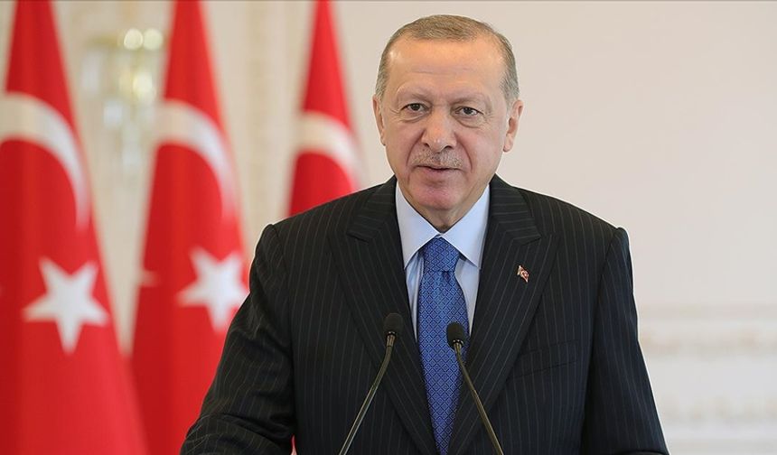 Cumhurbaşkanı Erdoğan: Ülkemizin büyüme mücadelesini 19 Mayıs'ın ruhuna sahip çıkarak sürdürebiliriz