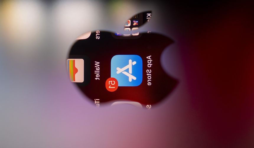 Apple, Rusya'nın popüler sosyal medya uygulamalarından bazılarını App Store'dan kaldırdı