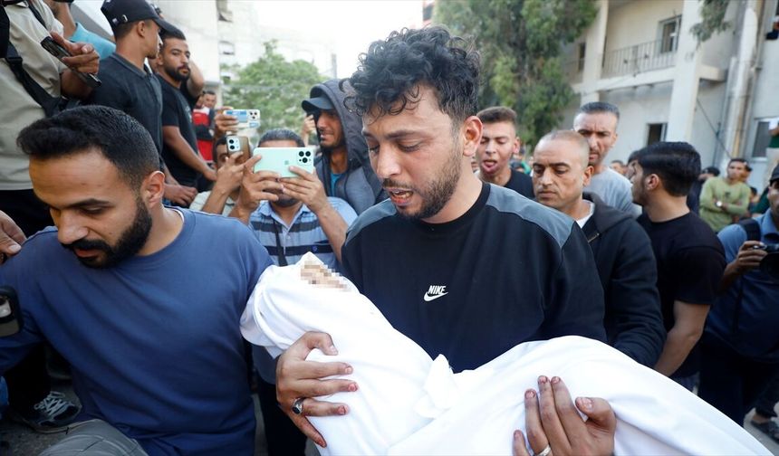 İsrail'in ateşkese rağmen Gazze'ye düzenlediği saldırılarda son 24 saatte 8 kişi hayatını kaybetti