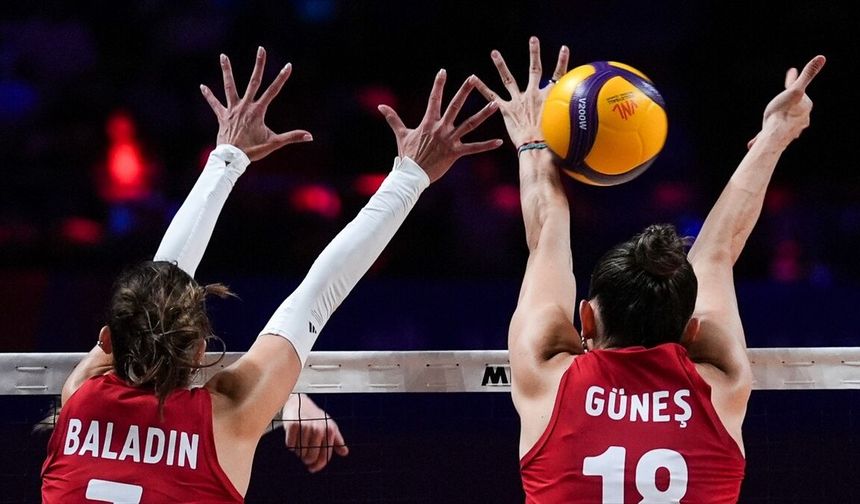 A Milli Kadın Voleybol Takımı, Avrupa Şampiyonası'nda yarın Slovenya ile karşılaşacak