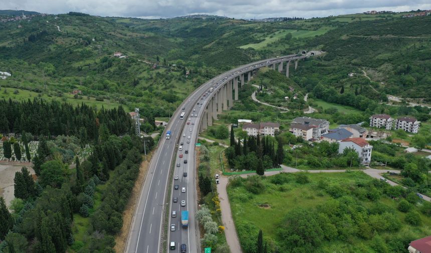 Anadolu Otoyolu Kocaeli kesimi İstanbul yönü üstyapı çalışması için trafiğe kapatılacak