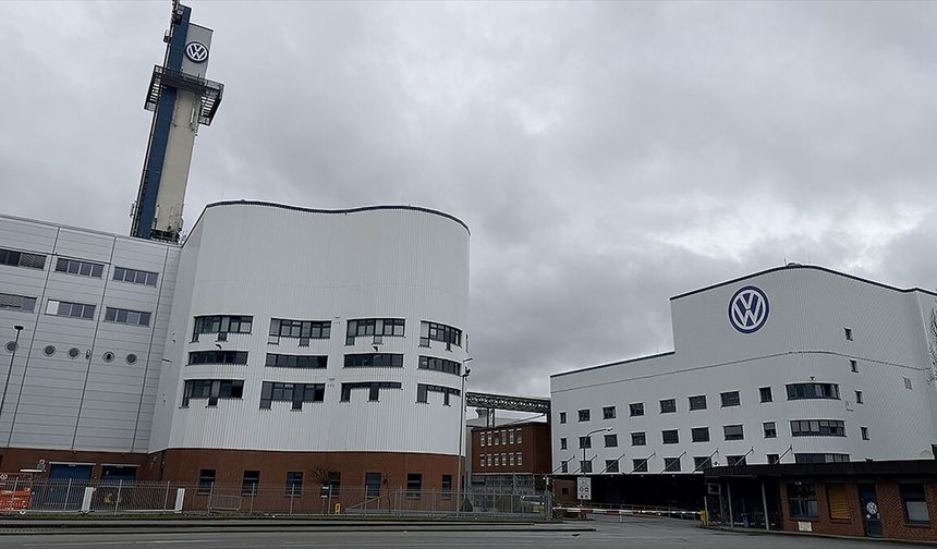 Volkswagen'de küçülme planı yönetim ile işçileri karşı karşıya getiriyor