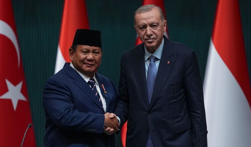Cumhurbaşkanı Erdoğan, Endonezya Cumhurbaşkanı Subianto ile telefonda görüştü