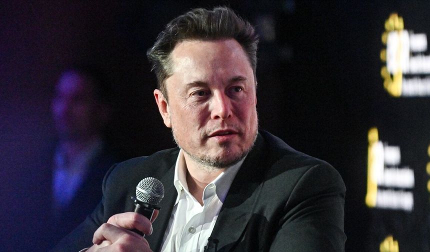 Elon Musk'tan 'yapay zekanın insanlığı yok edebileceği' iddialarına esprili yanıt