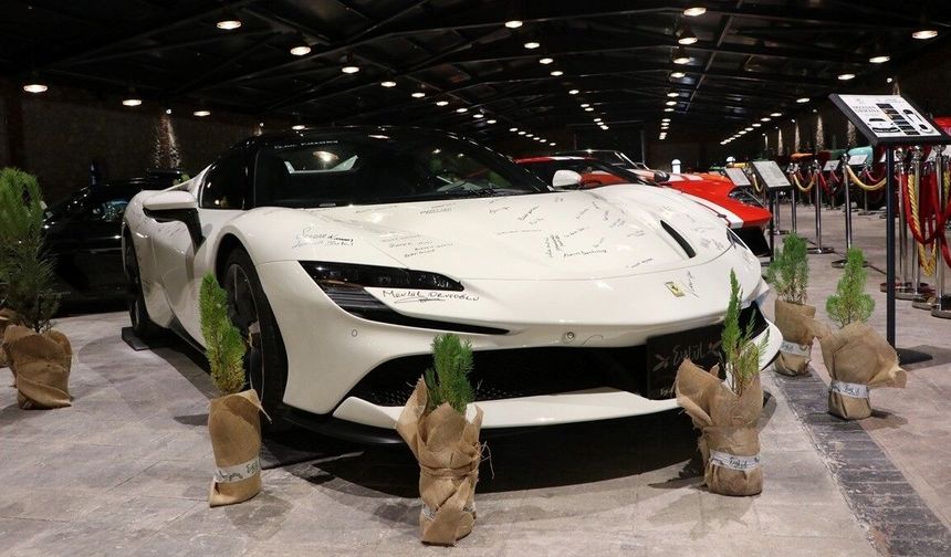 Ferrari'ye atılan imzalar 10 bin fidana dönüştü