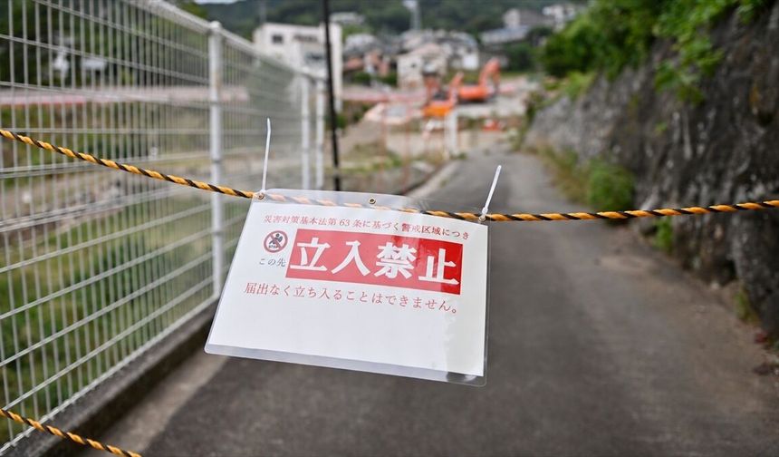 Japonya'da şiddetli yağmurlar nedeniyle Niijima Adası için heyelan uyarısı yapıldı