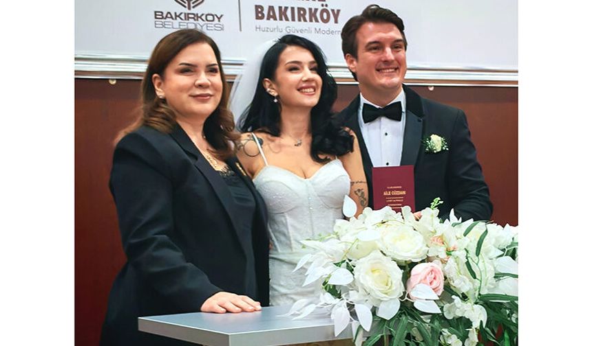 MUTLULUKLAR DİLİYORUZ